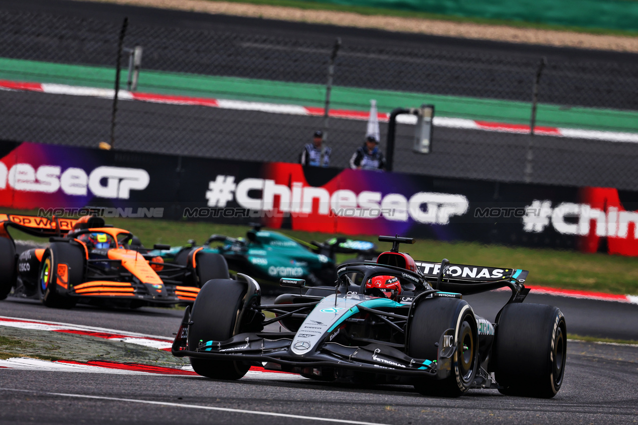 GP CINA, George Russell (GBR) Mercedes AMG F1 W15.

21.04.2024. Formula 1 World Championship, Rd 5, Chinese Grand Prix, Shanghai, China, Gara Day.

- www.xpbimages.com, EMail: requests@xpbimages.com © Copyright: Batchelor / XPB Images