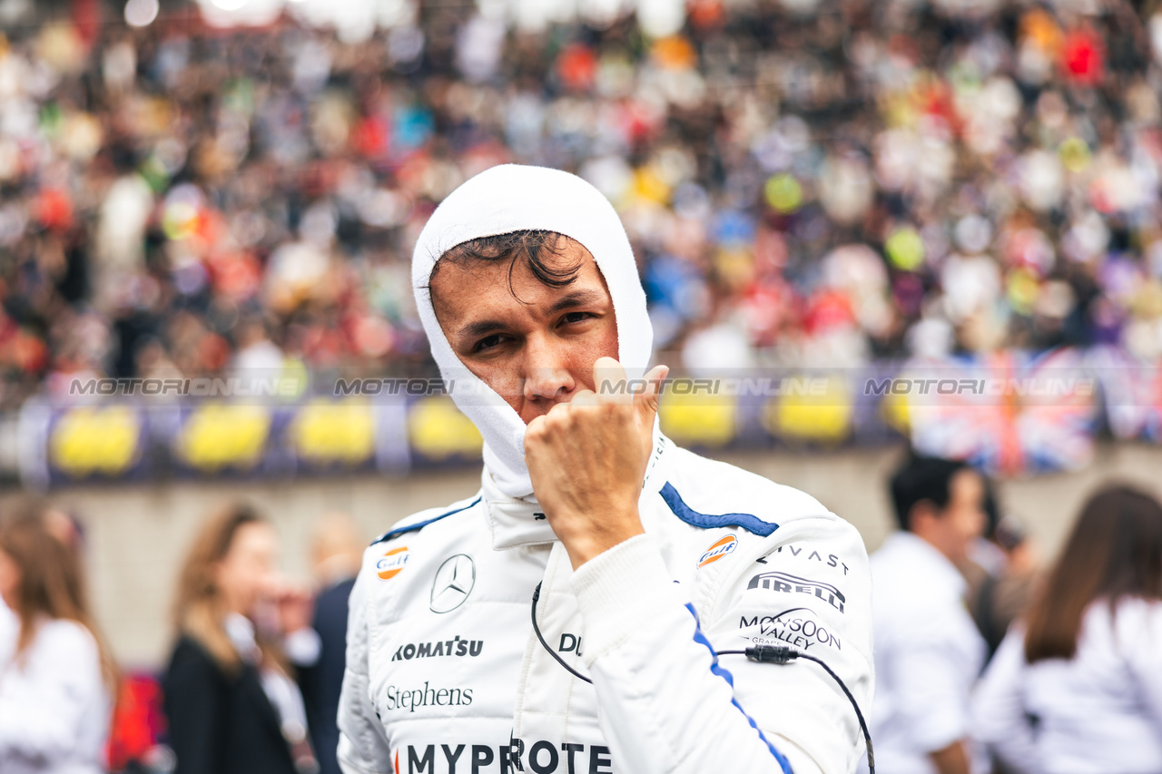 GP CINA, Alexander Albon (THA) Williams Racing on the grid.

21.04.2024. Formula 1 World Championship, Rd 5, Chinese Grand Prix, Shanghai, China, Gara Day.

- www.xpbimages.com, EMail: requests@xpbimages.com © Copyright: Bearne / XPB Images