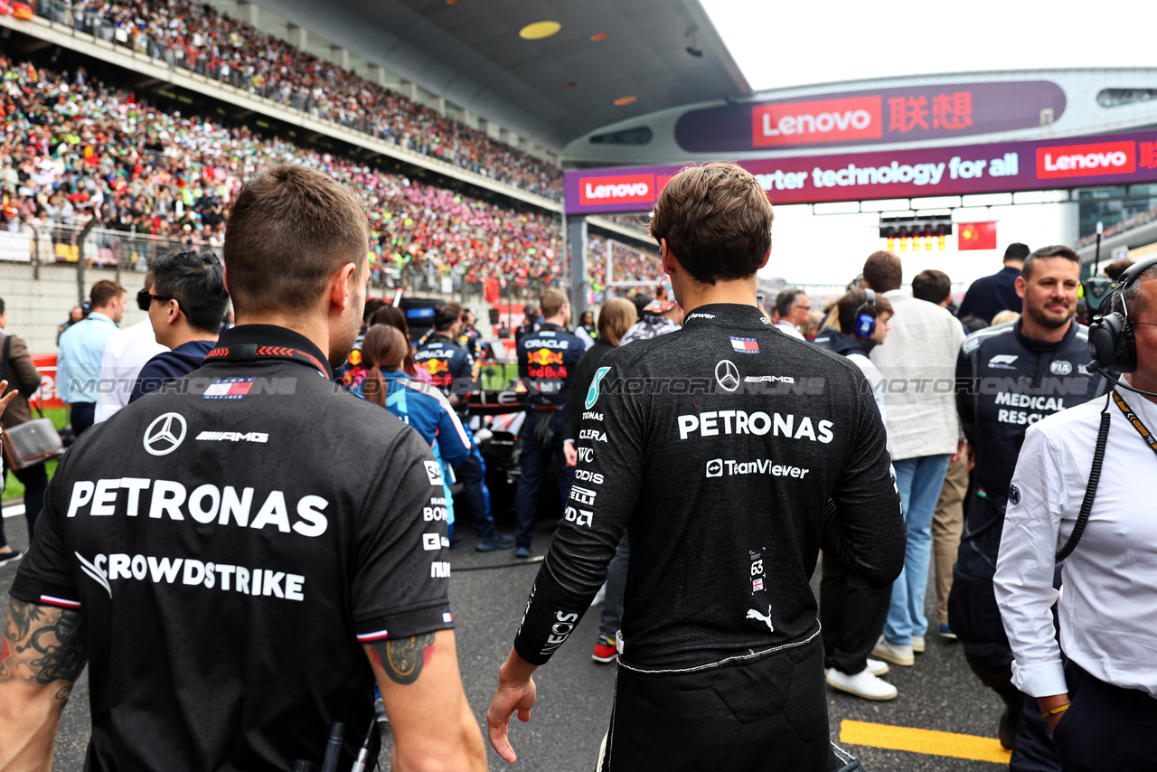 GP CINA, George Russell (GBR) Mercedes AMG F1 on the grid.

21.04.2024. Formula 1 World Championship, Rd 5, Chinese Grand Prix, Shanghai, China, Gara Day.

- www.xpbimages.com, EMail: requests@xpbimages.com © Copyright: Batchelor / XPB Images