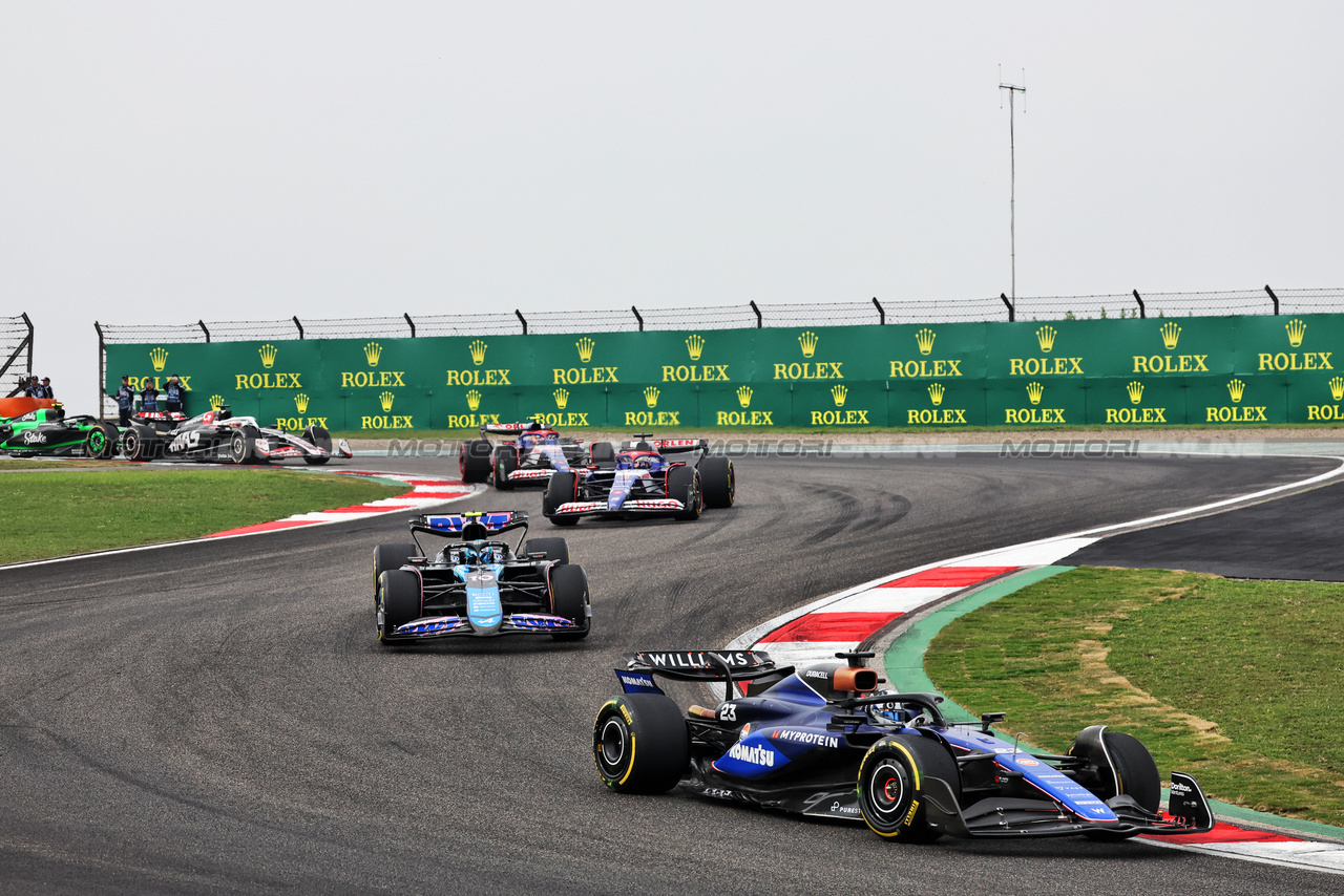 GP CINA, Alexander Albon (THA) Williams Racing FW46.

21.04.2024. Formula 1 World Championship, Rd 5, Chinese Grand Prix, Shanghai, China, Gara Day.

- www.xpbimages.com, EMail: requests@xpbimages.com © Copyright: Bearne / XPB Images