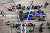 GP CINA, Logan Sargeant (USA) Williams Racing FW46 makes a pit stop.
21.04.2024. Formula 1 World Championship, Rd 5, Chinese Grand Prix, Shanghai, China, Gara Day.
- www.xpbimages.com, EMail: requests@xpbimages.com © Copyright: Bearne / XPB Images