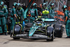 GP CINA, Fernando Alonso (ESP) Aston Martin F1 Team AMR24 makes a pit stop.
21.04.2024. Formula 1 World Championship, Rd 5, Chinese Grand Prix, Shanghai, China, Gara Day.
- www.xpbimages.com, EMail: requests@xpbimages.com © Copyright: Bearne / XPB Images