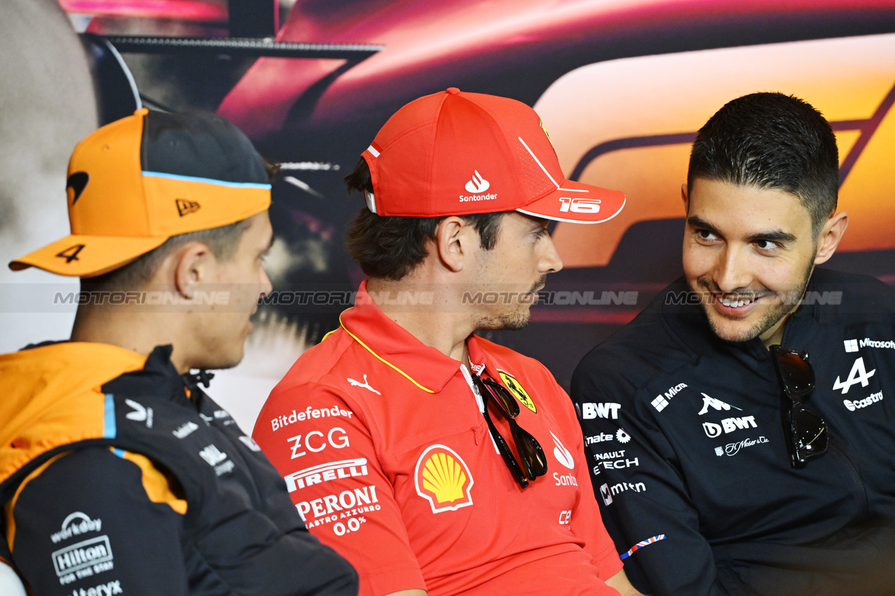 GP CINA, (L to R): Lando Norris (GBR) McLaren; Charles Leclerc (MON) Ferrari; e Esteban Ocon (FRA) Alpine F1 Team, in the FIA Press Conference.

18.04.2024. Formula 1 World Championship, Rd 5, Chinese Grand Prix, Shanghai, China, Preparation Day.

- www.xpbimages.com, EMail: requests@xpbimages.com © Copyright: XPB Images