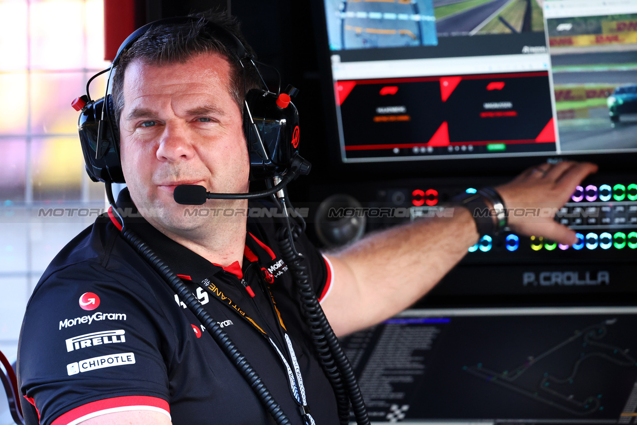 GP CINA, Peter Crolla (GBR) Haas F1 Team Team Manager.

18.04.2024. Formula 1 World Championship, Rd 5, Chinese Grand Prix, Shanghai, China, Preparation Day.

- www.xpbimages.com, EMail: requests@xpbimages.com © Copyright: Batchelor / XPB Images