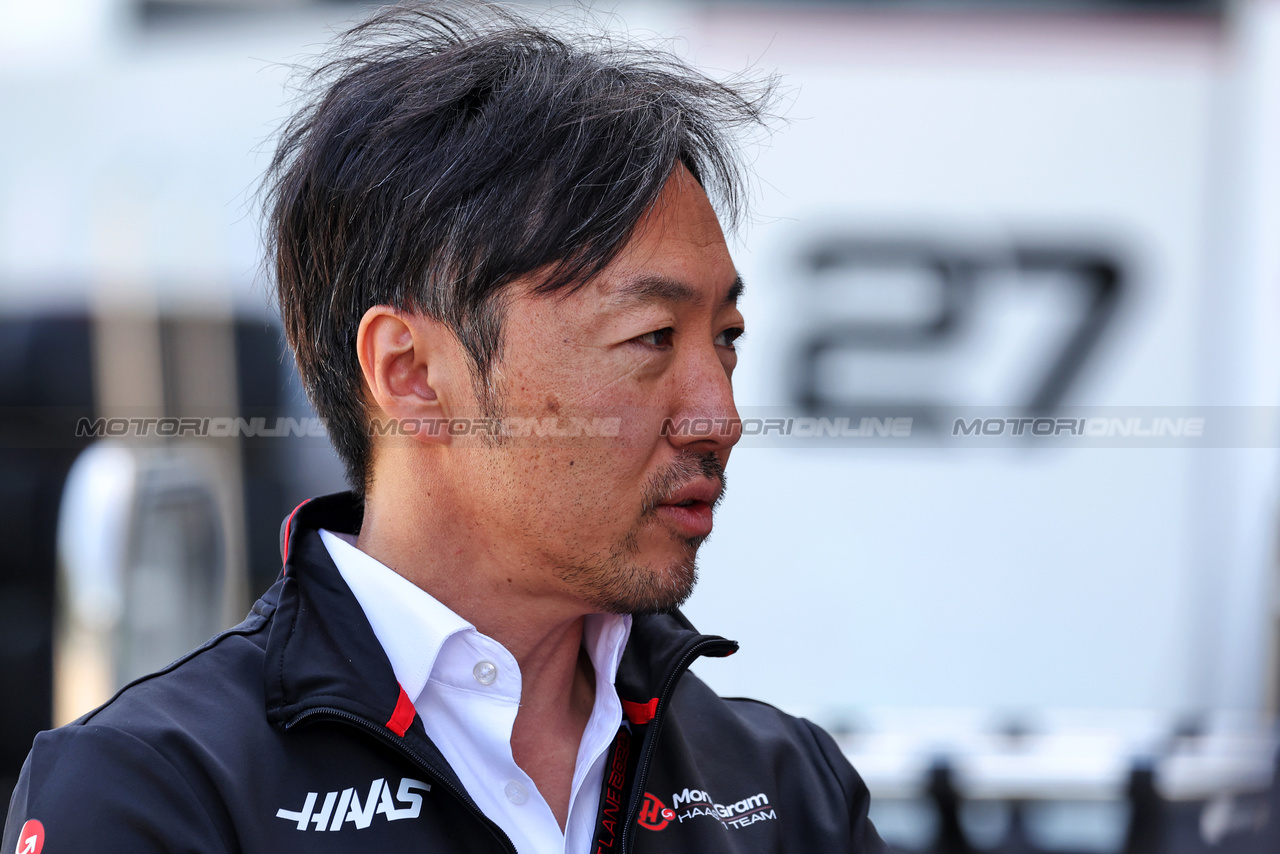 GP CINA, Ayao Komatsu (JPN) Haas F1 Team Principal.

18.04.2024. Formula 1 World Championship, Rd 5, Chinese Grand Prix, Shanghai, China, Preparation Day.

- www.xpbimages.com, EMail: requests@xpbimages.com © Copyright: Bearne / XPB Images