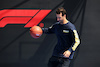 GP CINA, Daniel Ricciardo (AUS) RB plays basketball in the paddock.
18.04.2024. Formula 1 World Championship, Rd 5, Chinese Grand Prix, Shanghai, China, Preparation Day.
- www.xpbimages.com, EMail: requests@xpbimages.com © Copyright: Bearne / XPB Images