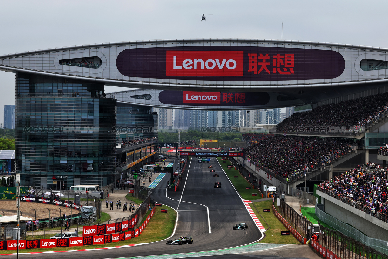 GP CINA, Lewis Hamilton (GBR) Mercedes AMG F1 W15.

20.04.2024. Formula 1 World Championship, Rd 5, Chinese Grand Prix, Shanghai, China, Sprint e Qualifiche Day.

- www.xpbimages.com, EMail: requests@xpbimages.com © Copyright: Batchelor / XPB Images