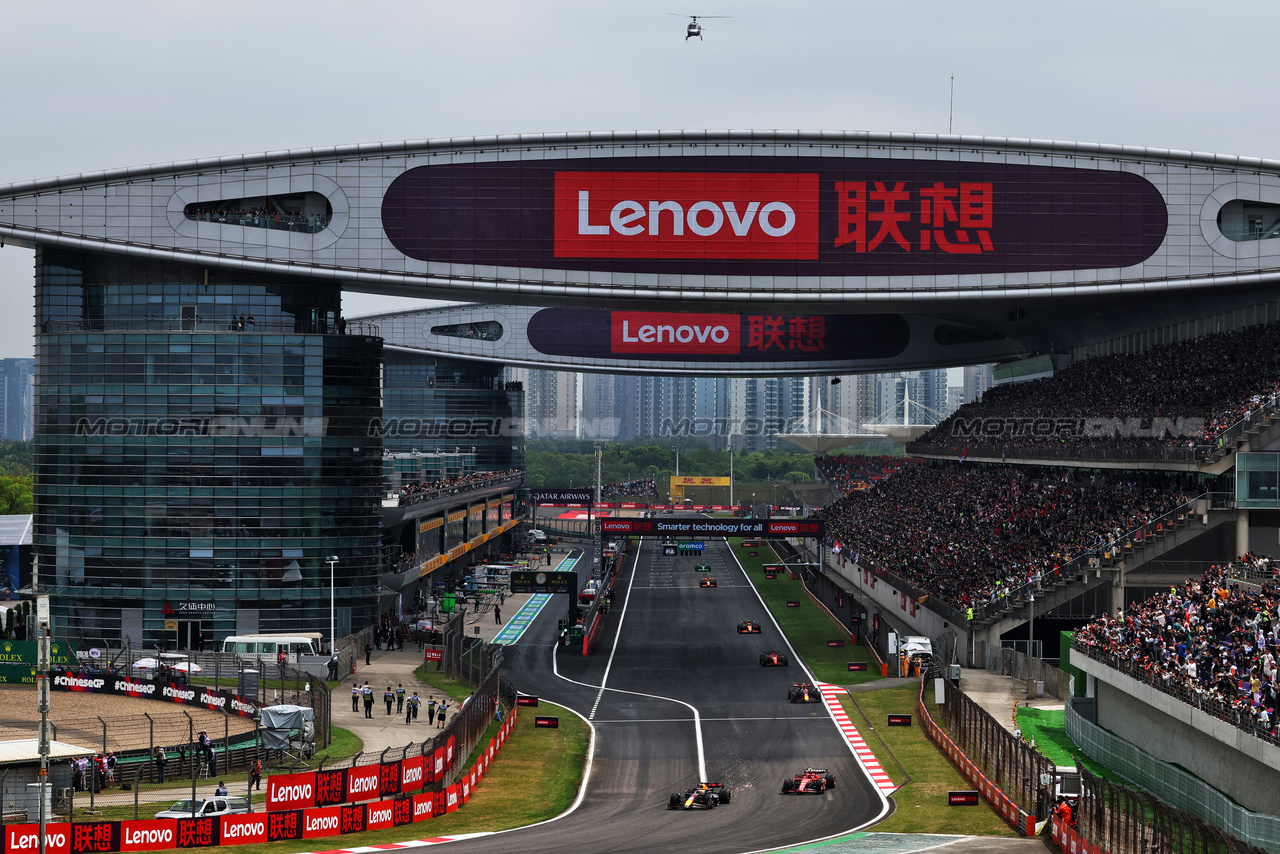 GP CINA, Max Verstappen (NLD) Red Bull Racing RB20.

20.04.2024. Formula 1 World Championship, Rd 5, Chinese Grand Prix, Shanghai, China, Sprint e Qualifiche Day.

- www.xpbimages.com, EMail: requests@xpbimages.com © Copyright: Batchelor / XPB Images