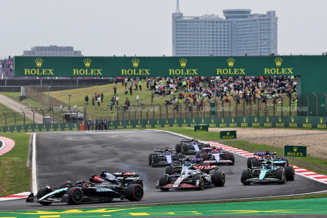 GP CINA, George Russell (GBR) Mercedes AMG F1 W15 at the partenza of Sprint.

20.04.2024. Formula 1 World Championship, Rd 5, Chinese Grand Prix, Shanghai, China, Sprint e Qualifiche Day.

- www.xpbimages.com, EMail: requests@xpbimages.com © Copyright: Rew / XPB Images