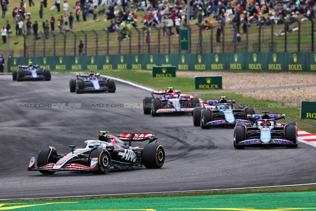 GP CINA, Nico Hulkenberg (GER) Haas VF-24.

20.04.2024. Formula 1 World Championship, Rd 5, Chinese Grand Prix, Shanghai, China, Sprint e Qualifiche Day.

- www.xpbimages.com, EMail: requests@xpbimages.com © Copyright: Rew / XPB Images