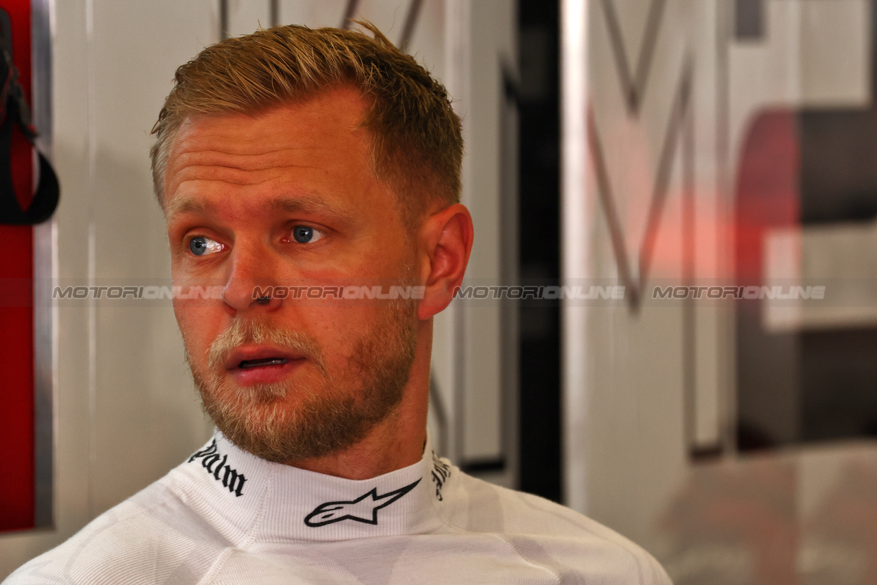 GP CINA, Kevin Magnussen (DEN) Haas F1 Team.

20.04.2024. Formula 1 World Championship, Rd 5, Chinese Grand Prix, Shanghai, China, Sprint e Qualifiche Day.

 - www.xpbimages.com, EMail: requests@xpbimages.com © Copyright: Coates / XPB Images