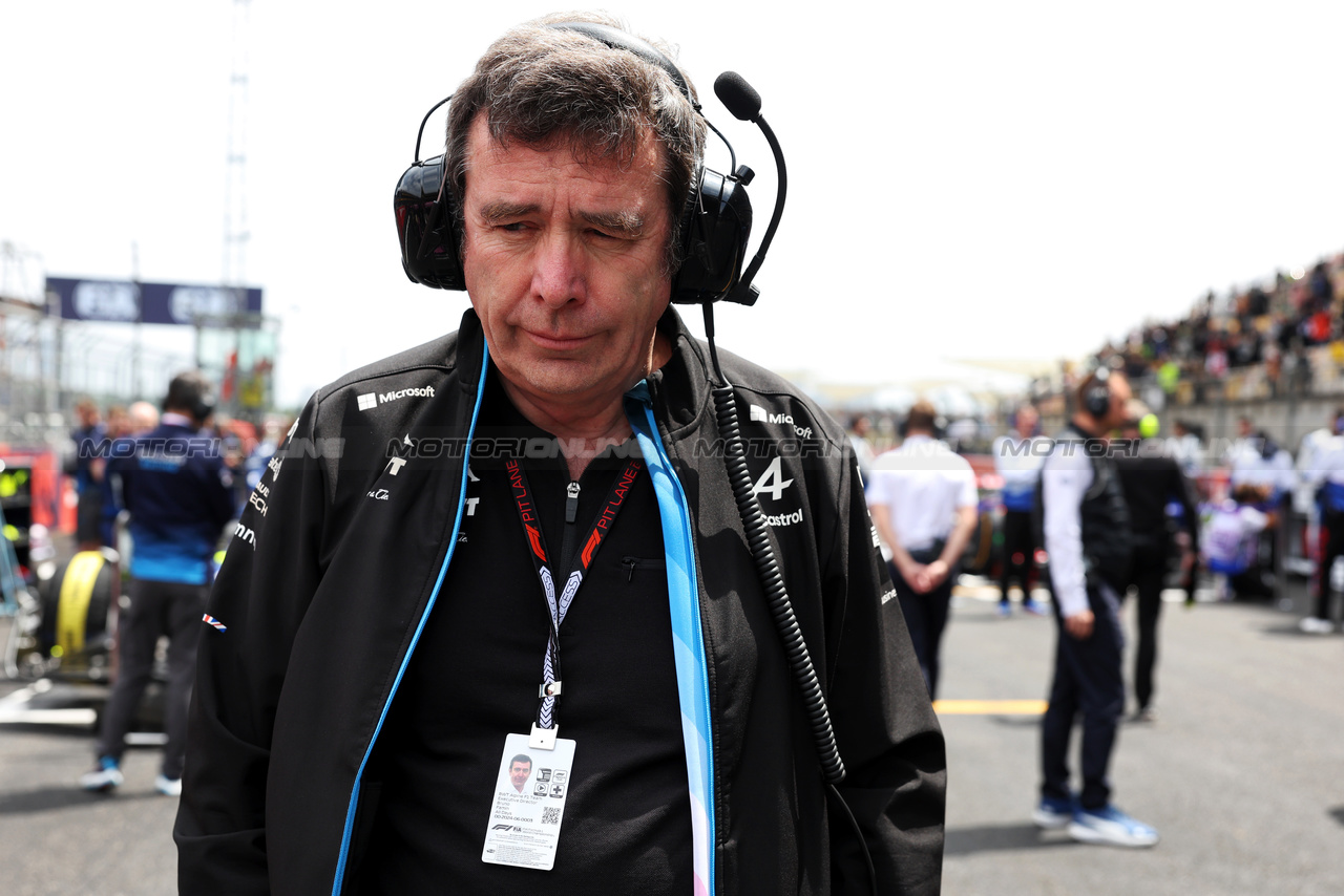 GP CINA, Bruno Famin (FRA) Alpine Motorsports Vice President e Alpine F1 Team Team Principal on the grid.

20.04.2024. Formula 1 World Championship, Rd 5, Chinese Grand Prix, Shanghai, China, Sprint e Qualifiche Day.

- www.xpbimages.com, EMail: requests@xpbimages.com © Copyright: Bearne / XPB Images