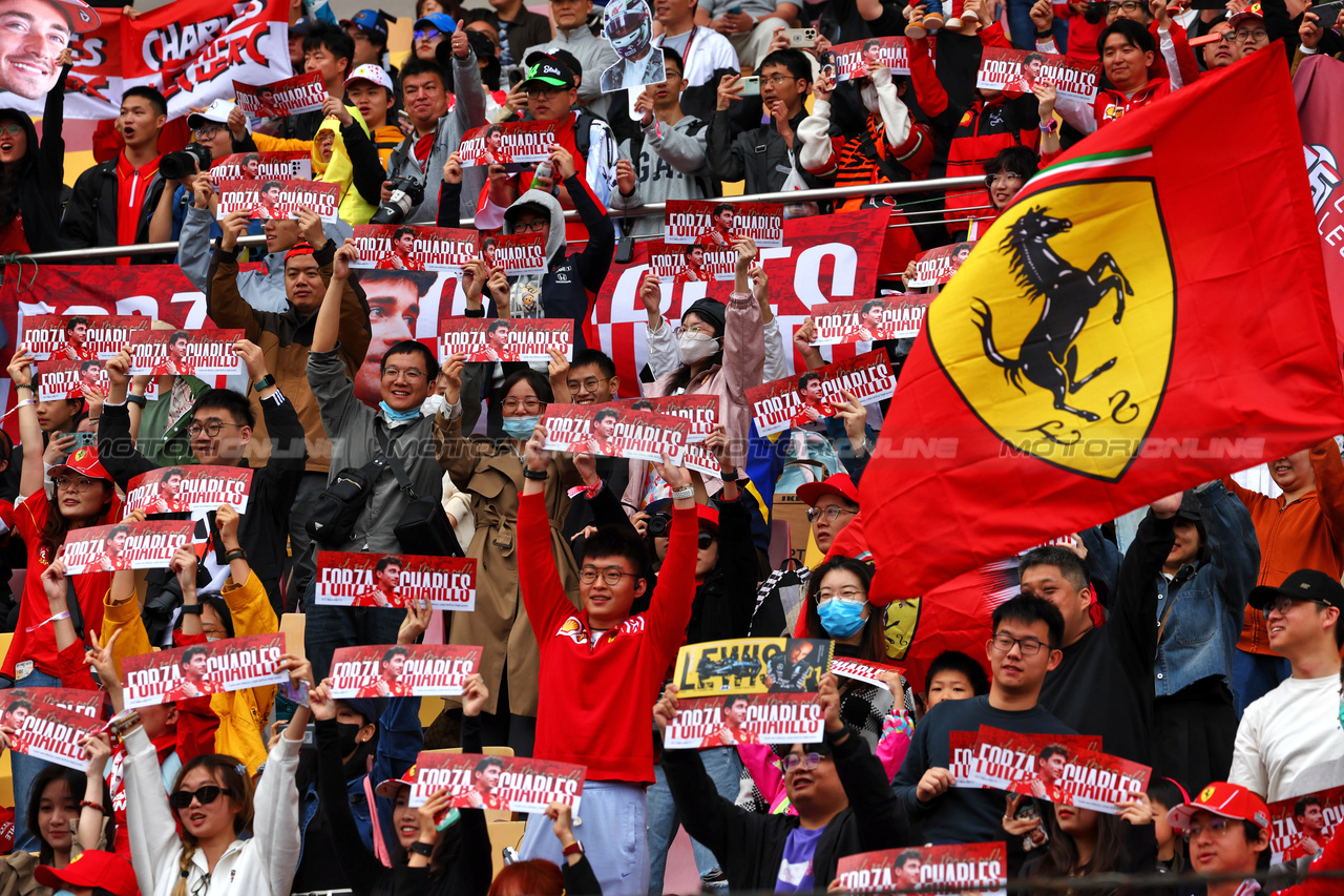 GP CINA, Circuit Atmosfera - Charles Leclerc (MON) Ferrari fans in the grandstand.

20.04.2024. Formula 1 World Championship, Rd 5, Chinese Grand Prix, Shanghai, China, Sprint e Qualifiche Day.

 - www.xpbimages.com, EMail: requests@xpbimages.com © Copyright: Coates / XPB Images