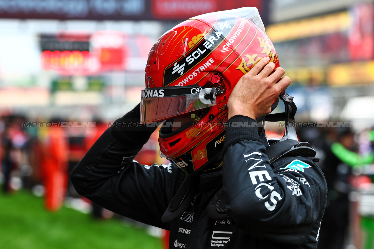 GP CINA, George Russell (GBR) Mercedes AMG F1 on the grid.

20.04.2024. Formula 1 World Championship, Rd 5, Chinese Grand Prix, Shanghai, China, Sprint e Qualifiche Day.

 - www.xpbimages.com, EMail: requests@xpbimages.com © Copyright: Coates / XPB Images