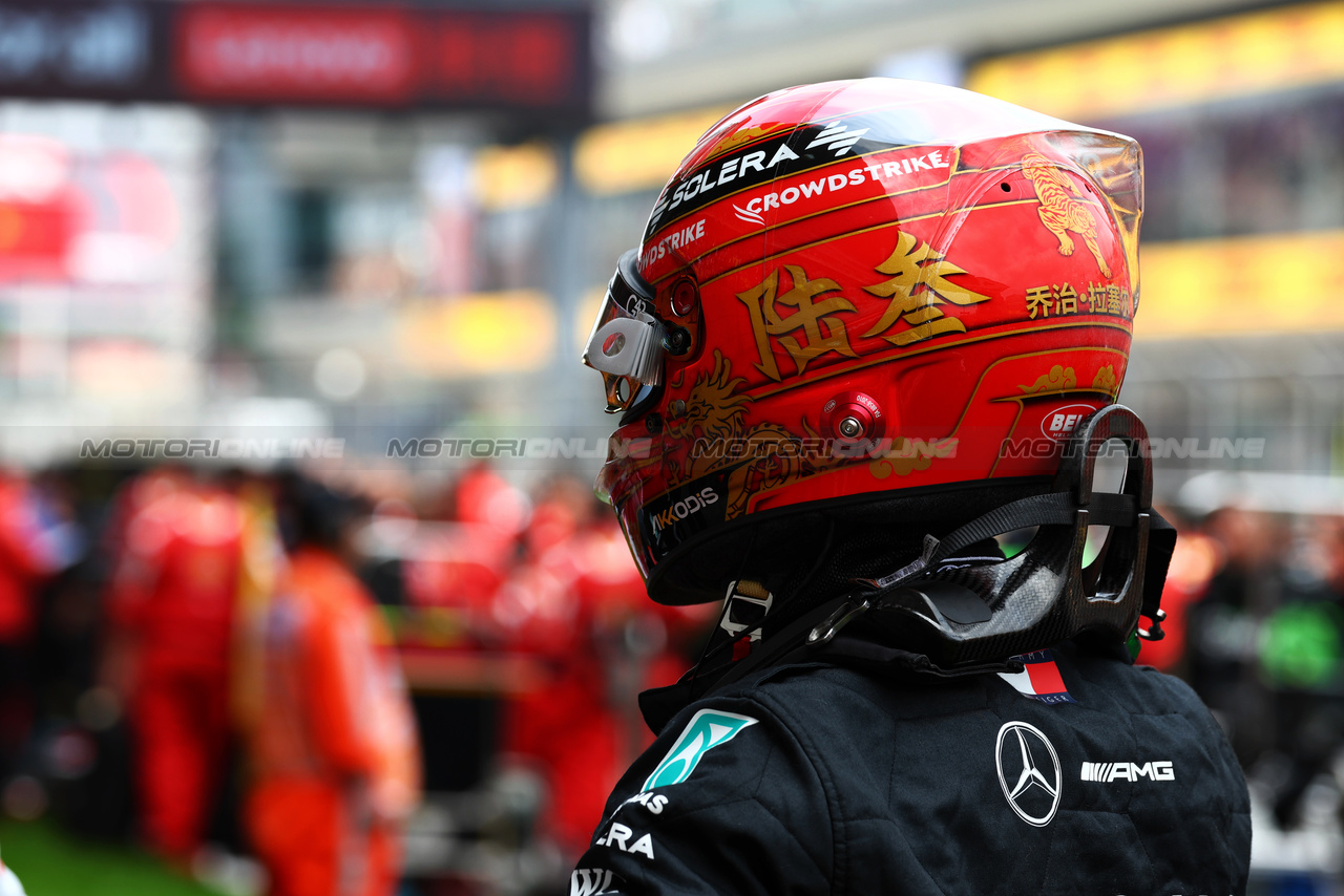 GP CINA, George Russell (GBR) Mercedes AMG F1 on the grid.

20.04.2024. Formula 1 World Championship, Rd 5, Chinese Grand Prix, Shanghai, China, Sprint e Qualifiche Day.

 - www.xpbimages.com, EMail: requests@xpbimages.com © Copyright: Coates / XPB Images