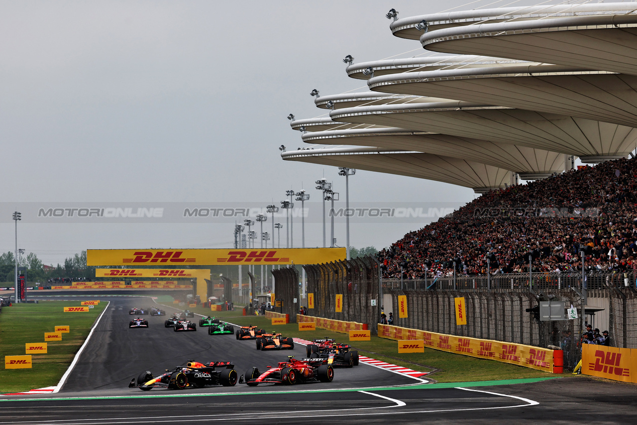 GP CINA, Max Verstappen (NLD) Red Bull Racing RB20.

20.04.2024. Formula 1 World Championship, Rd 5, Chinese Grand Prix, Shanghai, China, Sprint e Qualifiche Day.

 - www.xpbimages.com, EMail: requests@xpbimages.com © Copyright: Coates / XPB Images