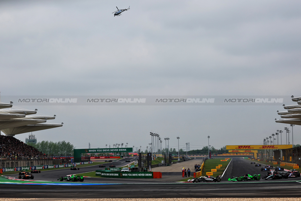 GP CINA, Kevin Magnussen (DEN) Haas VF-24.

20.04.2024. Formula 1 World Championship, Rd 5, Chinese Grand Prix, Shanghai, China, Sprint e Qualifiche Day.

 - www.xpbimages.com, EMail: requests@xpbimages.com © Copyright: Coates / XPB Images