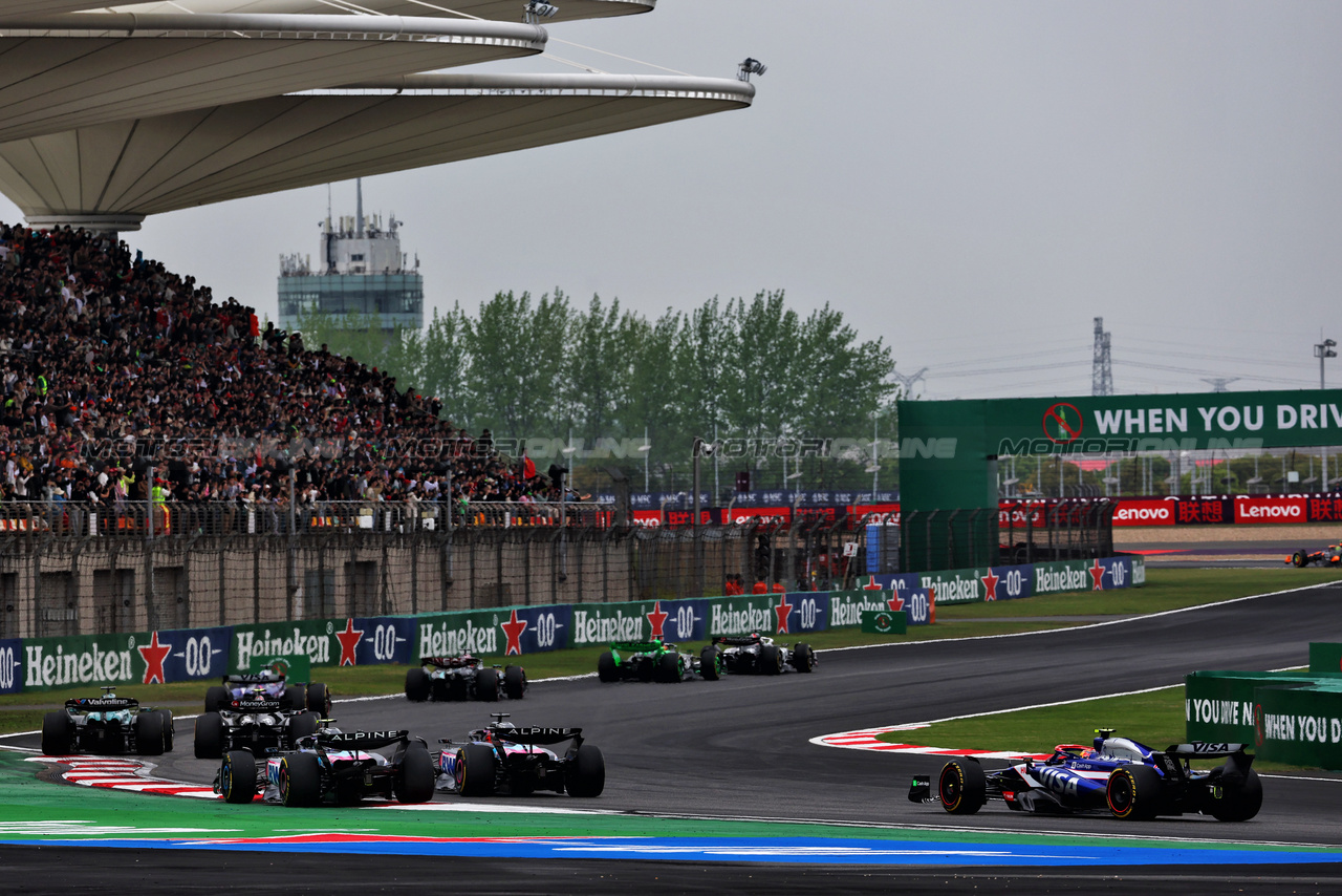 GP CINA, Pierre Gasly (FRA) Alpine F1 Team A524 e Esteban Ocon (FRA) Alpine F1 Team A524.

20.04.2024. Formula 1 World Championship, Rd 5, Chinese Grand Prix, Shanghai, China, Sprint e Qualifiche Day.

 - www.xpbimages.com, EMail: requests@xpbimages.com © Copyright: Coates / XPB Images