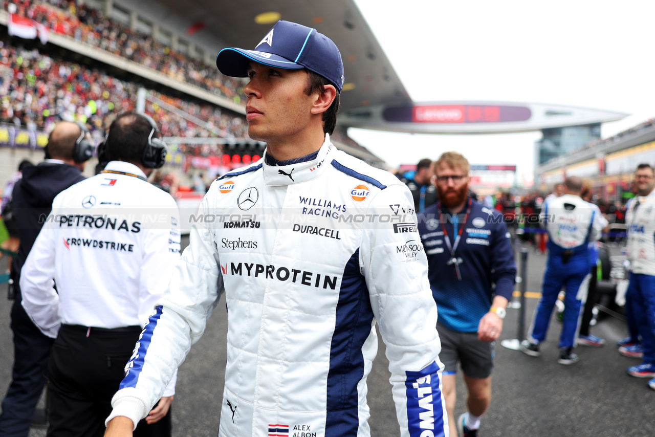 GP CINA, Alexander Albon (THA) Williams Racing on the grid.

20.04.2024. Formula 1 World Championship, Rd 5, Chinese Grand Prix, Shanghai, China, Sprint e Qualifiche Day.

- www.xpbimages.com, EMail: requests@xpbimages.com © Copyright: Bearne / XPB Images