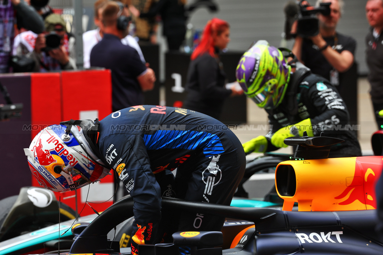 GP CINA, Sprint winner Max Verstappen (NLD) Red Bull Racing RB20 in parc ferme.

20.04.2024. Formula 1 World Championship, Rd 5, Chinese Grand Prix, Shanghai, China, Sprint e Qualifiche Day.

 - www.xpbimages.com, EMail: requests@xpbimages.com © Copyright: Coates / XPB Images