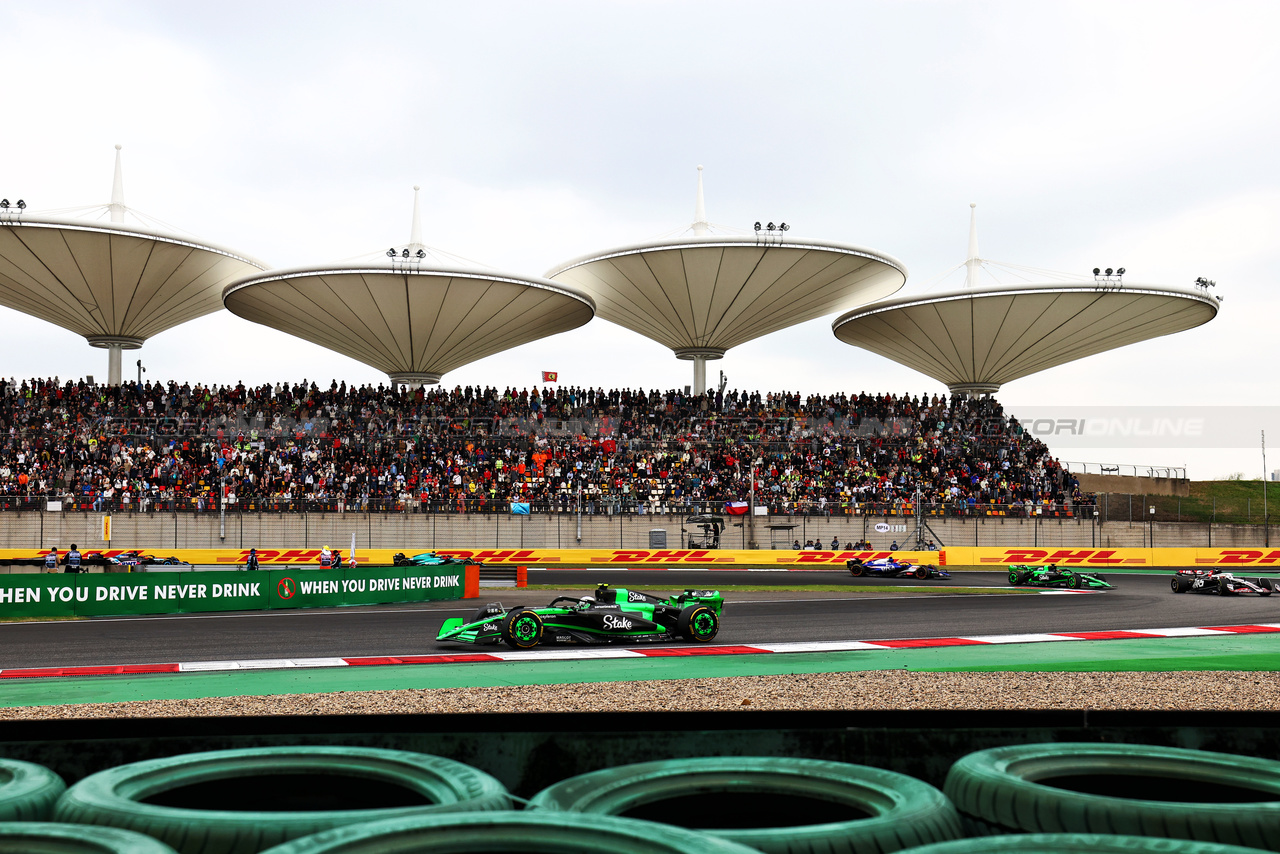 GP CINA, Zhou Guanyu (CHN) Sauber C44.

20.04.2024. Formula 1 World Championship, Rd 5, Chinese Grand Prix, Shanghai, China, Sprint e Qualifiche Day.

 - www.xpbimages.com, EMail: requests@xpbimages.com © Copyright: Coates / XPB Images