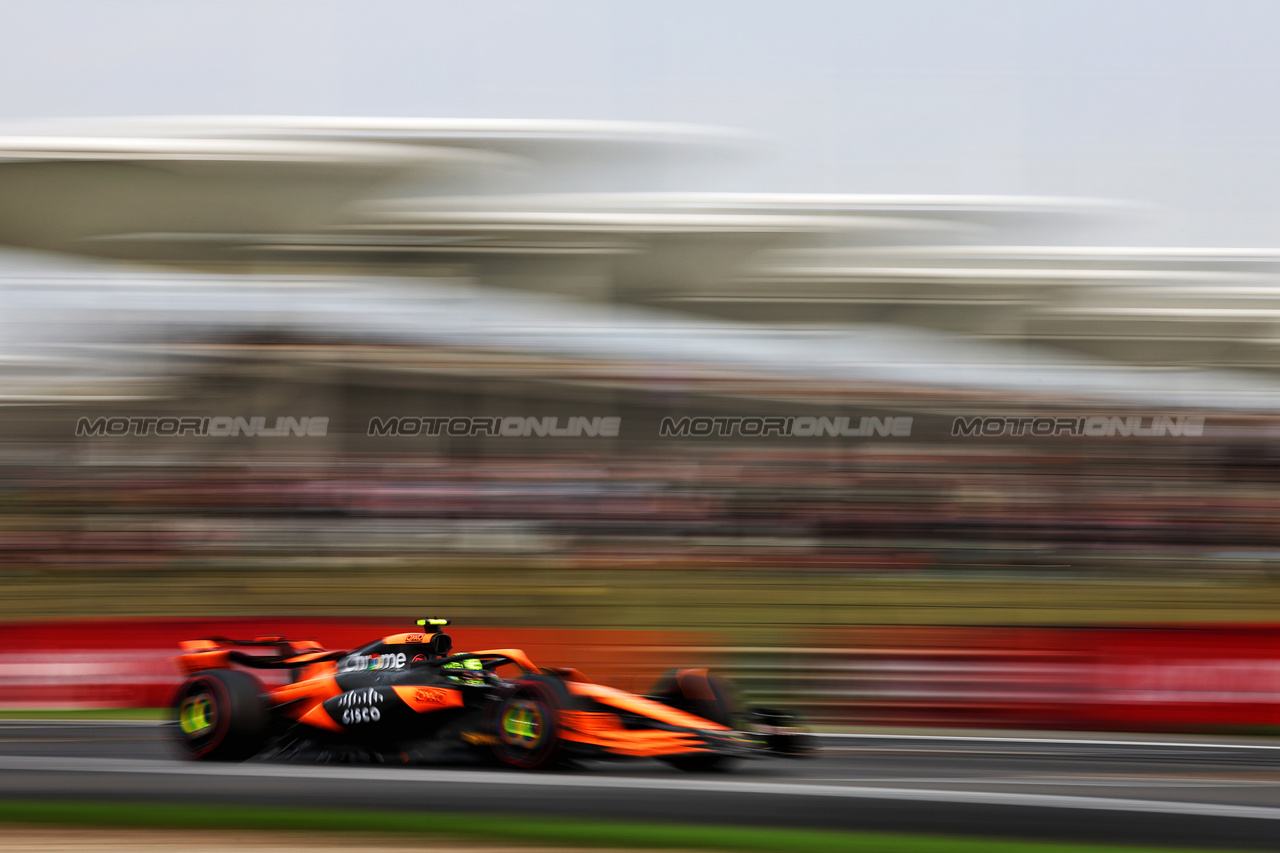 GP CINA, Lando Norris (GBR) McLaren MCL38.

20.04.2024. Formula 1 World Championship, Rd 5, Chinese Grand Prix, Shanghai, China, Sprint e Qualifiche Day.

- www.xpbimages.com, EMail: requests@xpbimages.com © Copyright: Batchelor / XPB Images