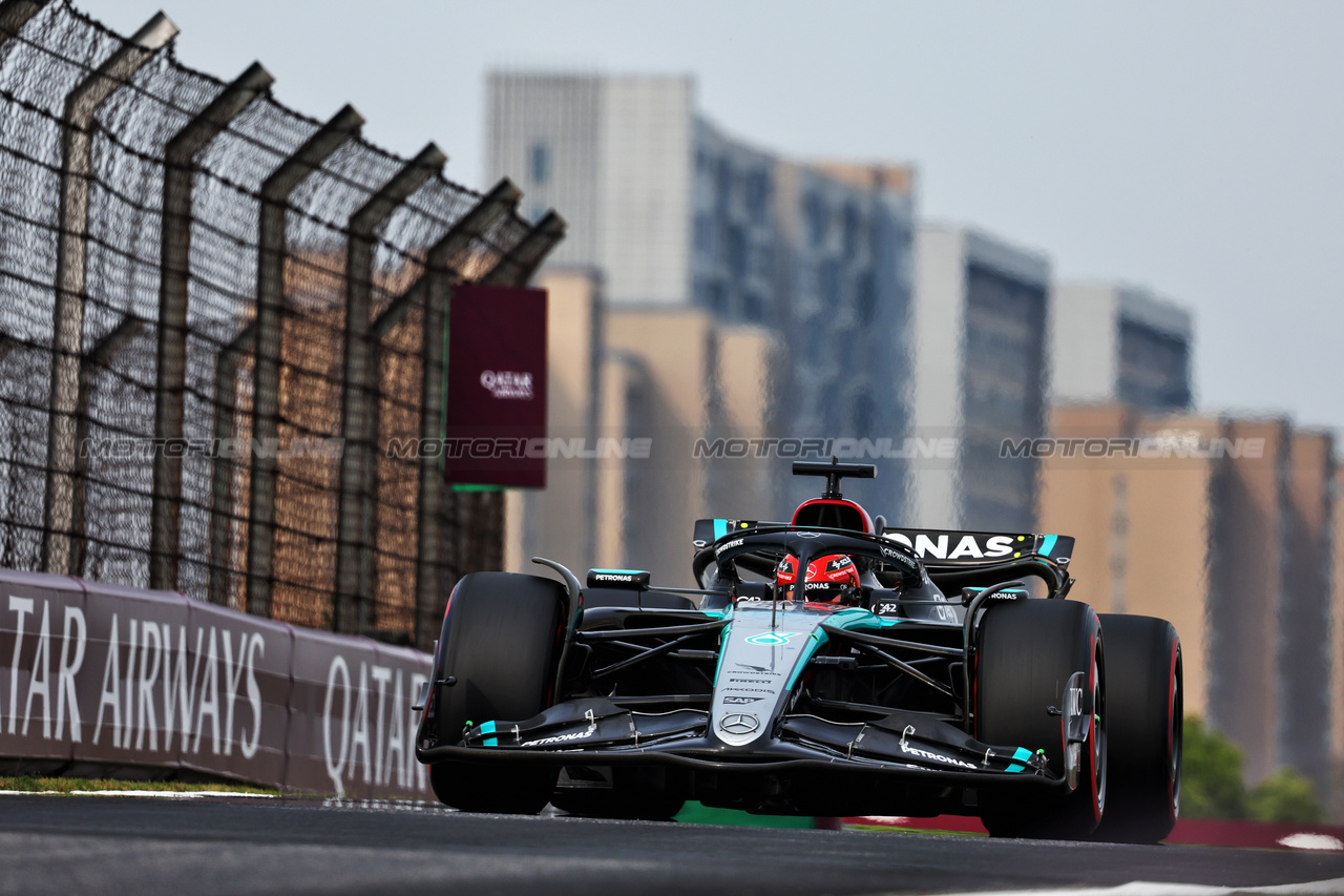 GP CINA, George Russell (GBR) Mercedes AMG F1 W15.

20.04.2024. Formula 1 World Championship, Rd 5, Chinese Grand Prix, Shanghai, China, Sprint e Qualifiche Day.

- www.xpbimages.com, EMail: requests@xpbimages.com © Copyright: Batchelor / XPB Images