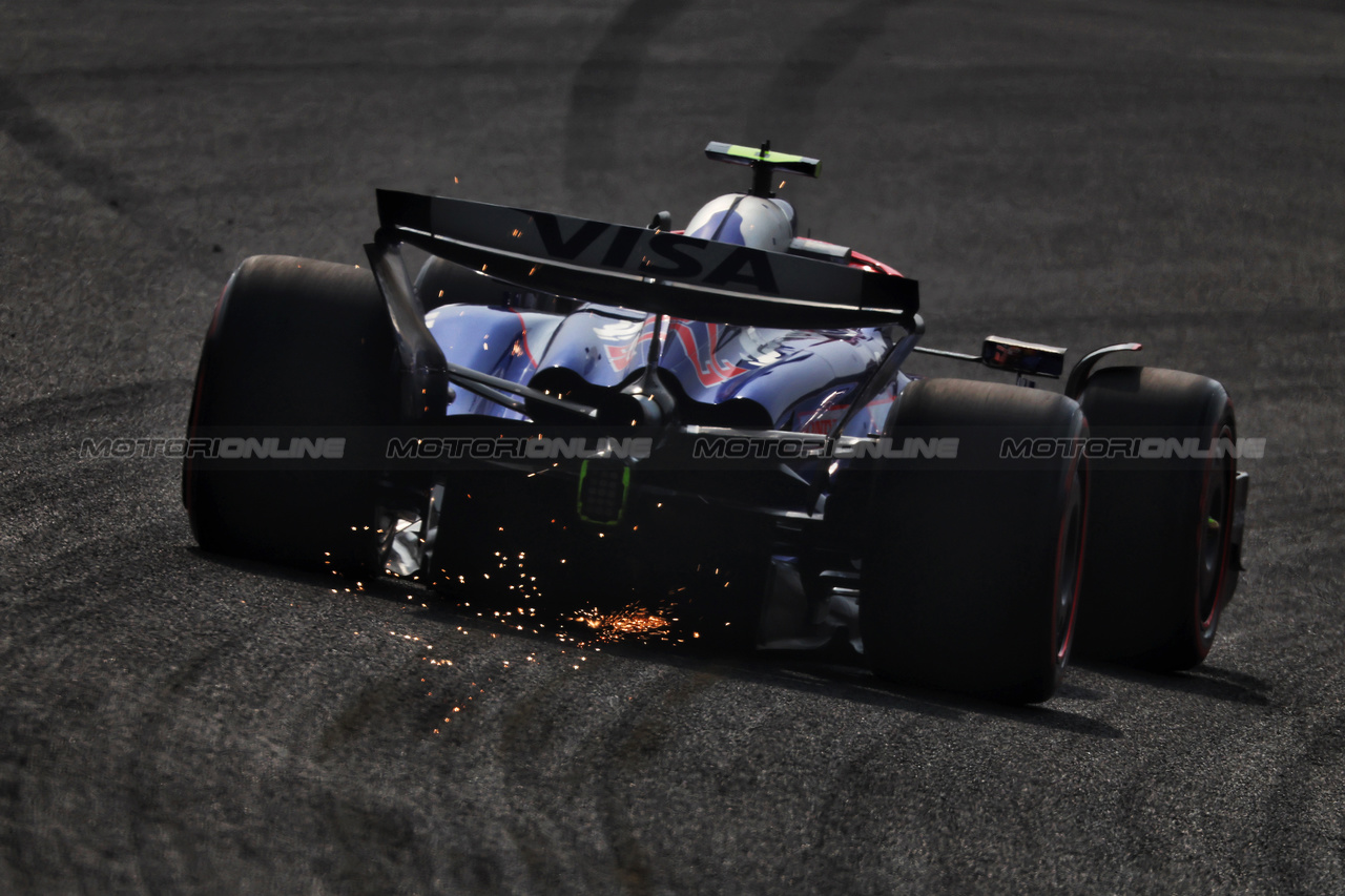 GP CINA, Yuki Tsunoda (JPN) RB VCARB 01 sends sparks flying.

20.04.2024. Formula 1 World Championship, Rd 5, Chinese Grand Prix, Shanghai, China, Sprint e Qualifiche Day.

 - www.xpbimages.com, EMail: requests@xpbimages.com © Copyright: Coates / XPB Images