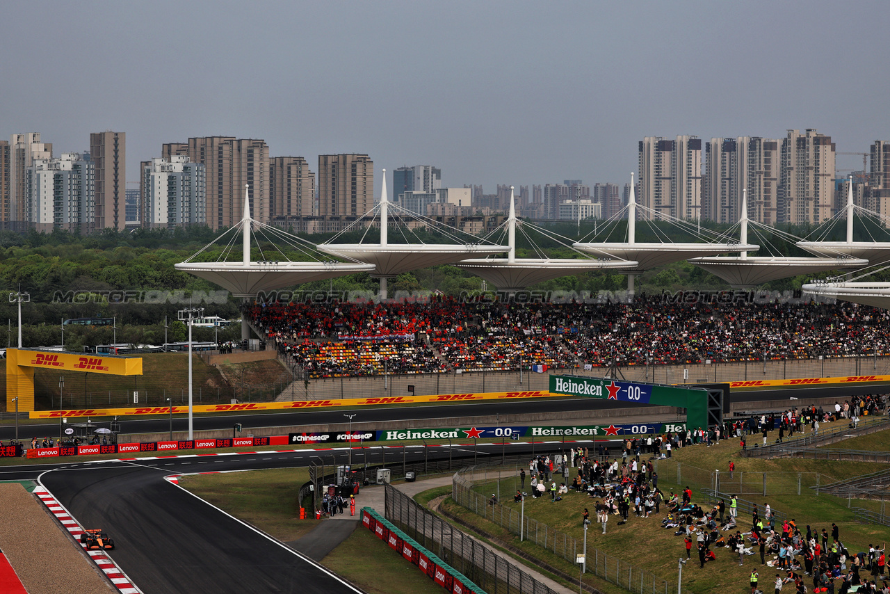 GP CINA, Oscar Piastri (AUS) McLaren MCL38.

20.04.2024. Formula 1 World Championship, Rd 5, Chinese Grand Prix, Shanghai, China, Sprint e Qualifiche Day.

 - www.xpbimages.com, EMail: requests@xpbimages.com © Copyright: Coates / XPB Images