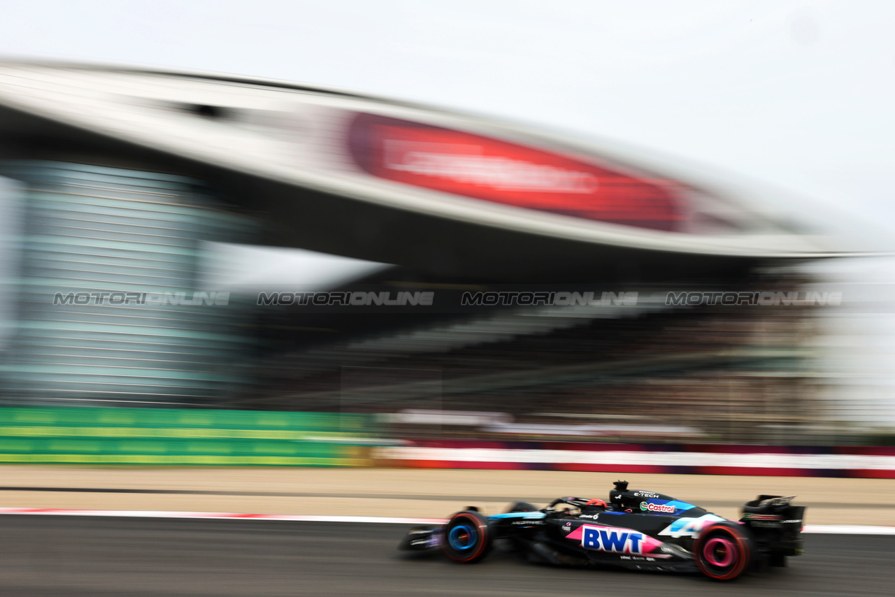 GP CINA, Esteban Ocon (FRA) Alpine F1 Team A524.

20.04.2024. Formula 1 World Championship, Rd 5, Chinese Grand Prix, Shanghai, China, Sprint e Qualifiche Day.

- www.xpbimages.com, EMail: requests@xpbimages.com © Copyright: Rew / XPB Images