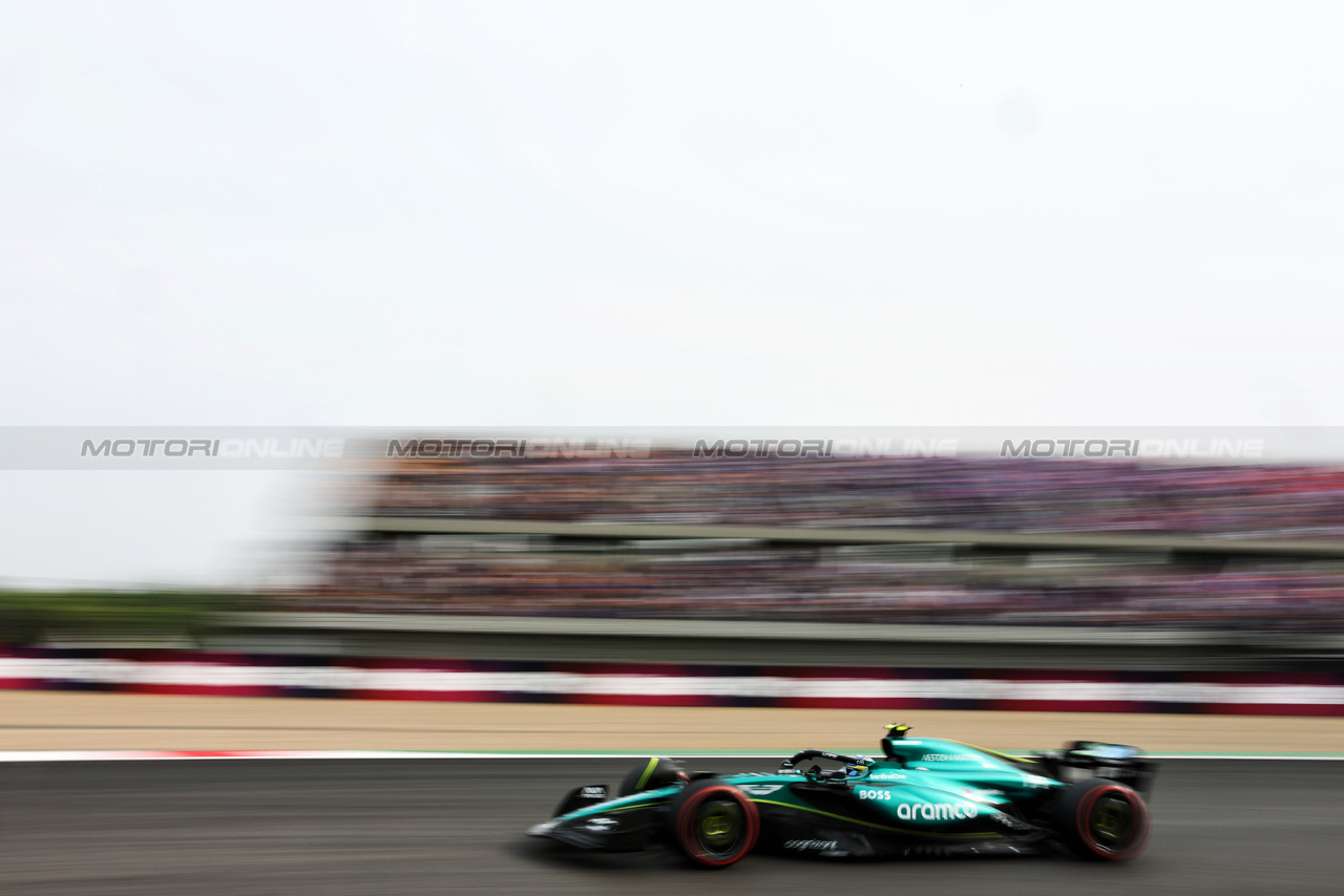 GP CINA, Fernando Alonso (ESP) Aston Martin F1 Team AMR24.

20.04.2024. Formula 1 World Championship, Rd 5, Chinese Grand Prix, Shanghai, China, Sprint e Qualifiche Day.

- www.xpbimages.com, EMail: requests@xpbimages.com © Copyright: Rew / XPB Images