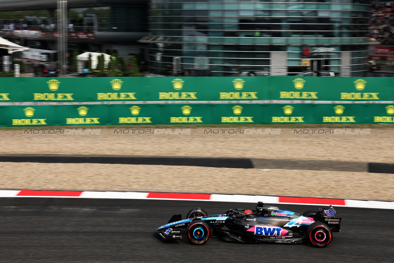 GP CINA, Esteban Ocon (FRA) Alpine F1 Team A524.

20.04.2024. Formula 1 World Championship, Rd 5, Chinese Grand Prix, Shanghai, China, Sprint e Qualifiche Day.

- www.xpbimages.com, EMail: requests@xpbimages.com © Copyright: Rew / XPB Images