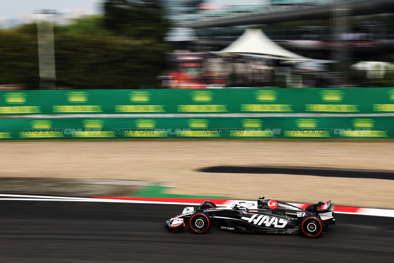 GP CINA, Nico Hulkenberg (GER) Haas VF-24.

20.04.2024. Formula 1 World Championship, Rd 5, Chinese Grand Prix, Shanghai, China, Sprint e Qualifiche Day.

- www.xpbimages.com, EMail: requests@xpbimages.com © Copyright: Rew / XPB Images