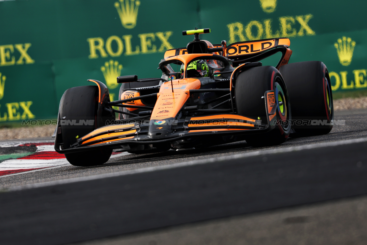 GP CINA, Lando Norris (GBR) McLaren MCL38.

20.04.2024. Formula 1 World Championship, Rd 5, Chinese Grand Prix, Shanghai, China, Sprint e Qualifiche Day.

- www.xpbimages.com, EMail: requests@xpbimages.com © Copyright: Rew / XPB Images