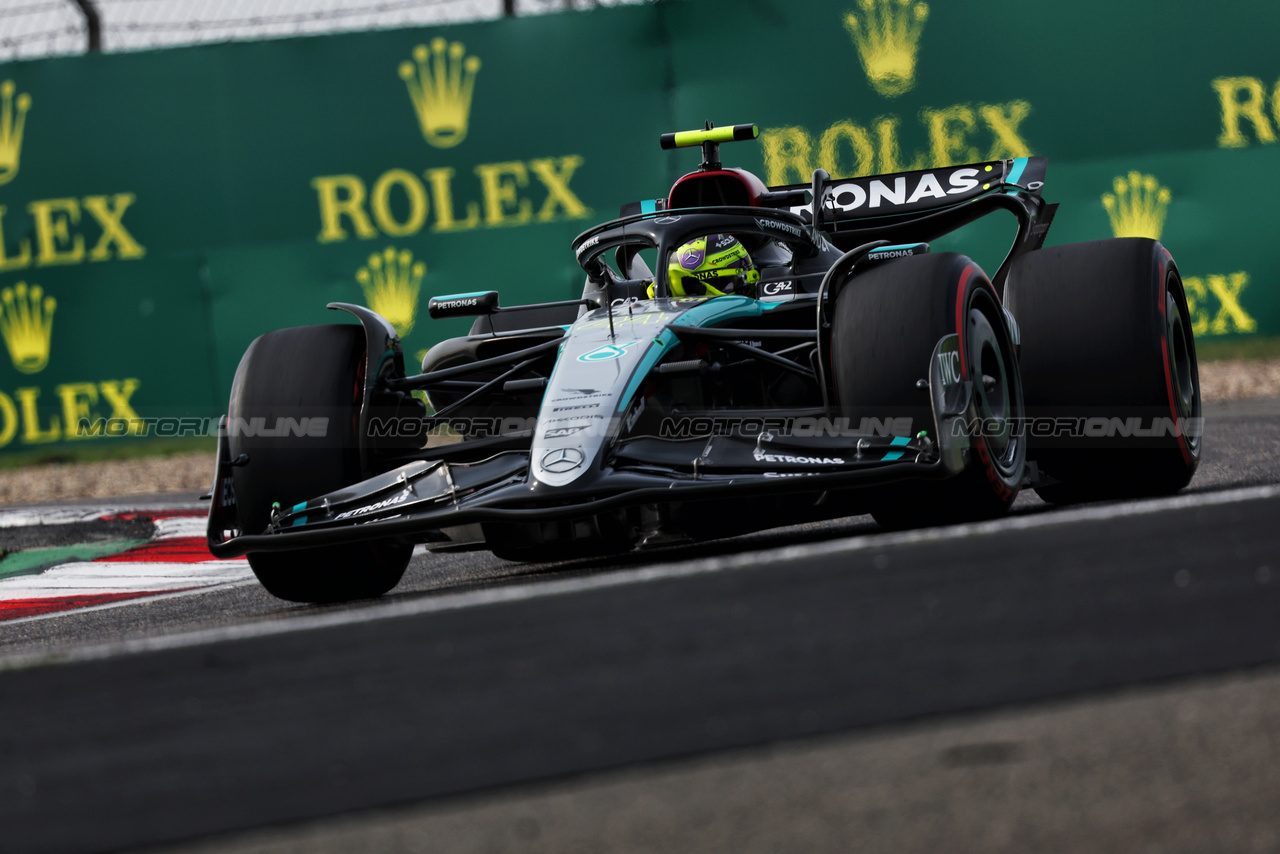 GP CINA, Lewis Hamilton (GBR) Mercedes AMG F1 W15.

20.04.2024. Formula 1 World Championship, Rd 5, Chinese Grand Prix, Shanghai, China, Sprint e Qualifiche Day.

- www.xpbimages.com, EMail: requests@xpbimages.com © Copyright: Rew / XPB Images