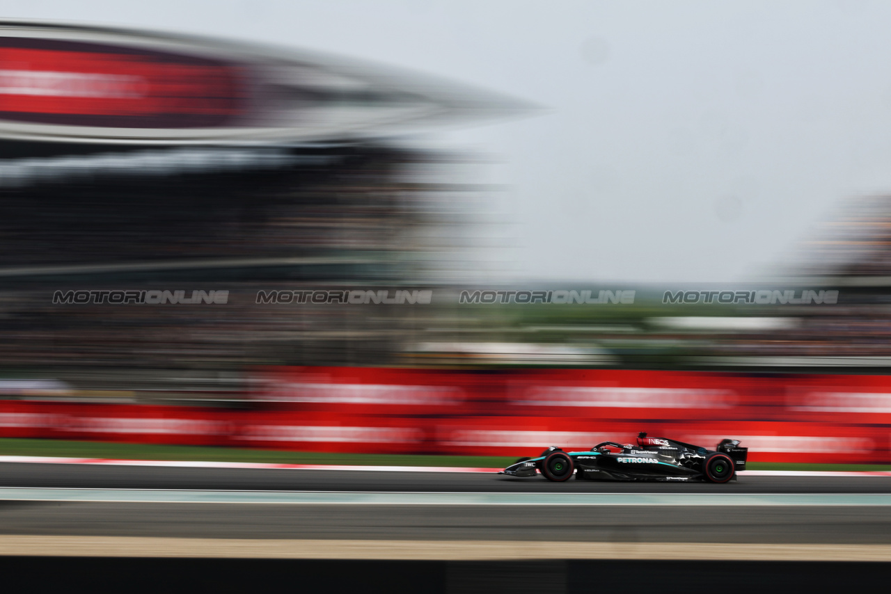 GP CINA, George Russell (GBR) Mercedes AMG F1 W15.

20.04.2024. Formula 1 World Championship, Rd 5, Chinese Grand Prix, Shanghai, China, Sprint e Qualifiche Day.

- www.xpbimages.com, EMail: requests@xpbimages.com © Copyright: Rew / XPB Images