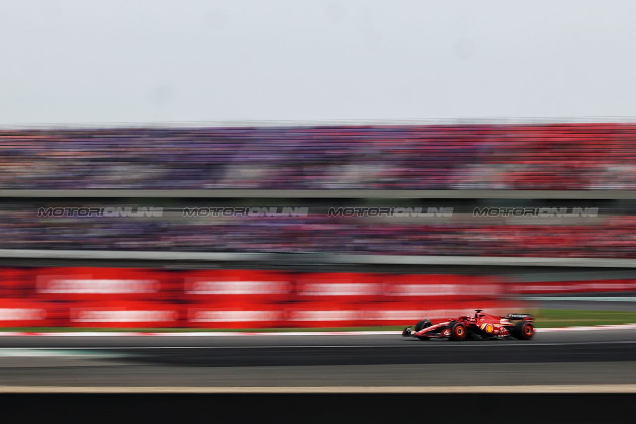 GP CINA, Charles Leclerc (MON) Ferrari SF-24.

20.04.2024. Formula 1 World Championship, Rd 5, Chinese Grand Prix, Shanghai, China, Sprint e Qualifiche Day.

- www.xpbimages.com, EMail: requests@xpbimages.com © Copyright: Rew / XPB Images