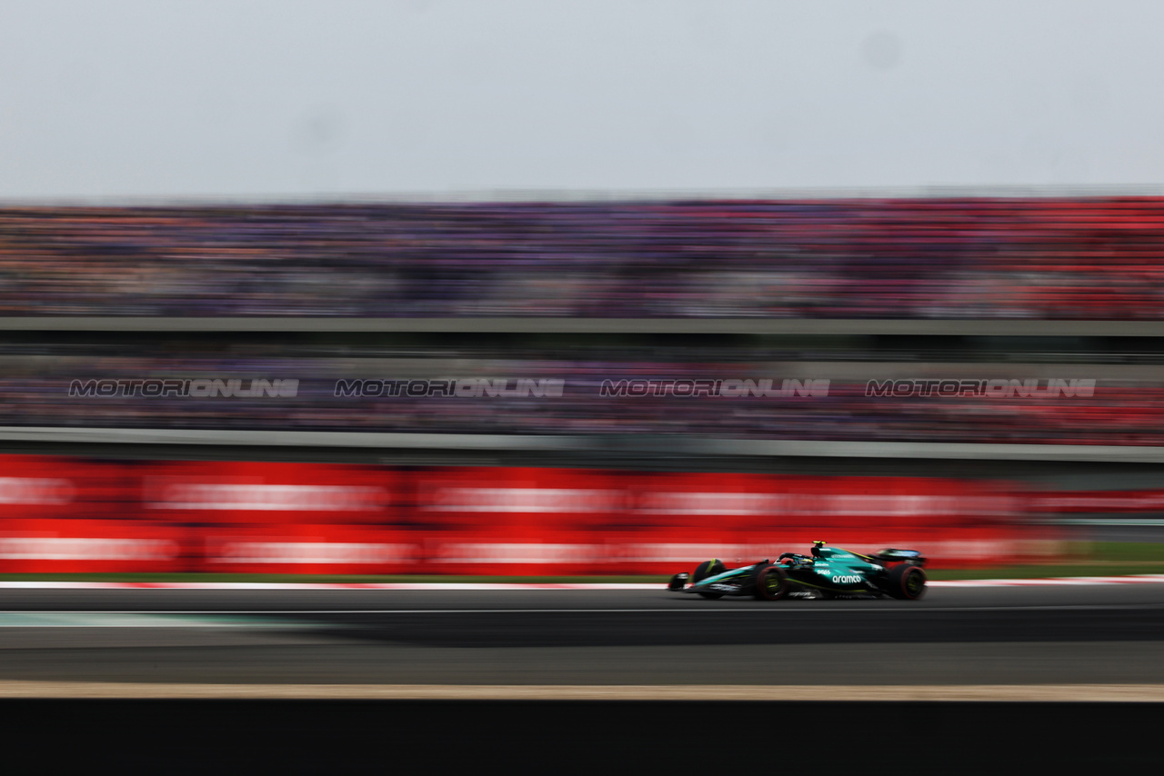 GP CINA, Fernando Alonso (ESP) Aston Martin F1 Team AMR24.

20.04.2024. Formula 1 World Championship, Rd 5, Chinese Grand Prix, Shanghai, China, Sprint e Qualifiche Day.

- www.xpbimages.com, EMail: requests@xpbimages.com © Copyright: Rew / XPB Images