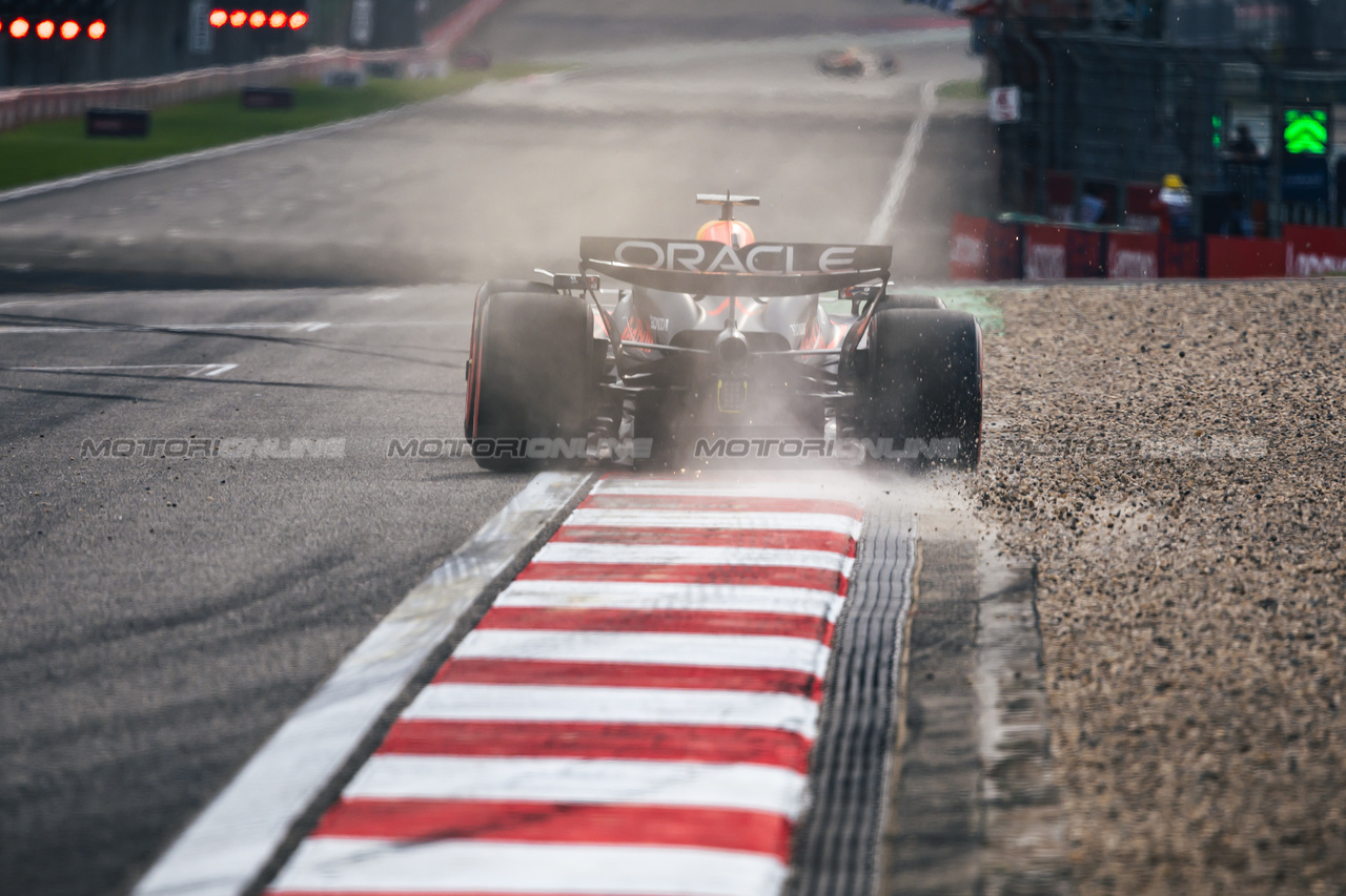 GP CINA, Max Verstappen (NLD) Red Bull Racing RB20.

20.04.2024. Formula 1 World Championship, Rd 5, Chinese Grand Prix, Shanghai, China, Sprint e Qualifiche Day.

- www.xpbimages.com, EMail: requests@xpbimages.com © Copyright: Bearne / XPB Images