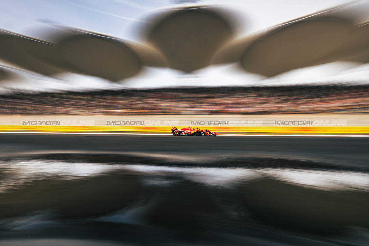 GP CINA, Carlos Sainz Jr (ESP) Ferrari SF-24.

20.04.2024. Formula 1 World Championship, Rd 5, Chinese Grand Prix, Shanghai, China, Sprint e Qualifiche Day.

- www.xpbimages.com, EMail: requests@xpbimages.com © Copyright: Bearne / XPB Images