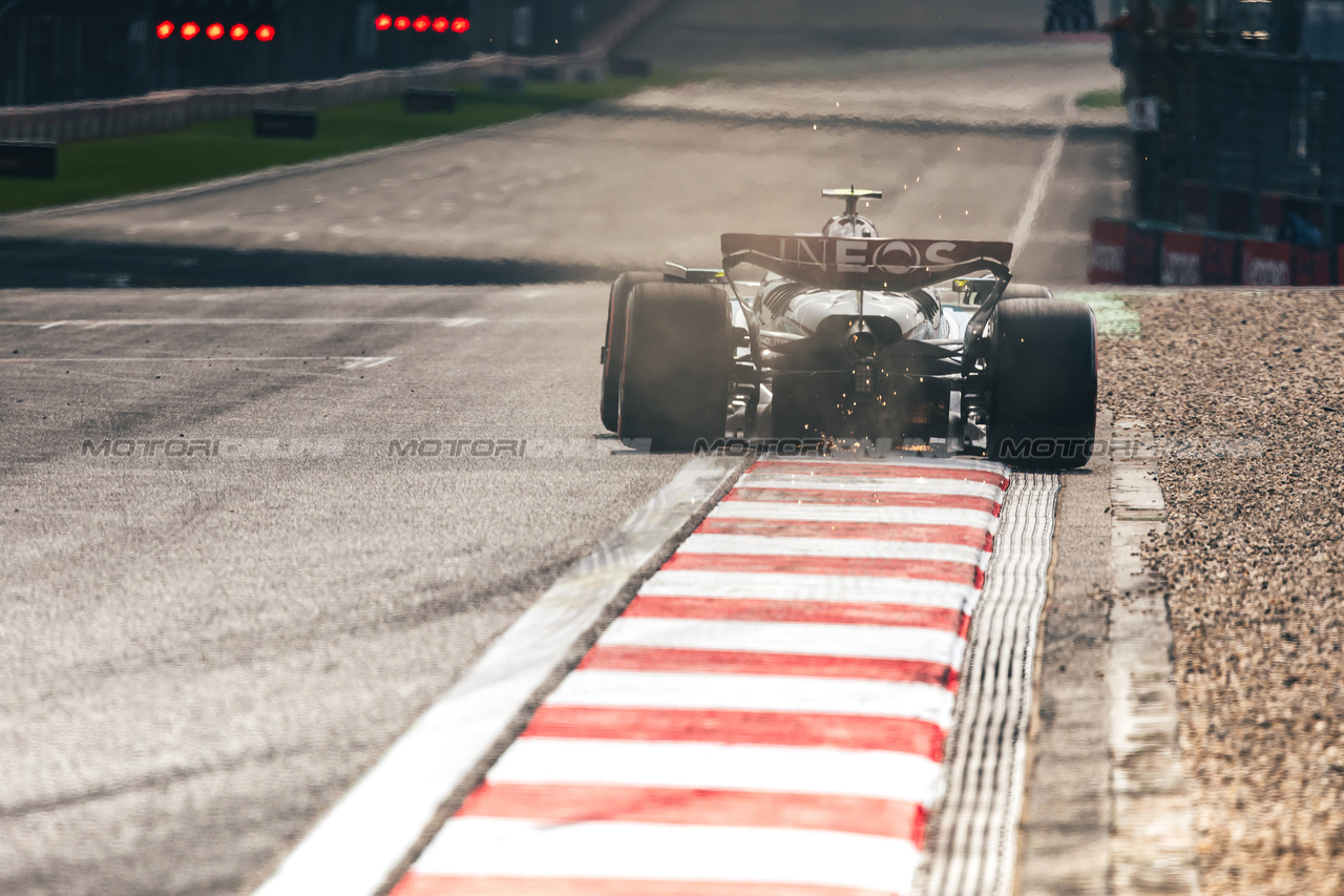 GP CINA, Lewis Hamilton (GBR) Mercedes AMG F1 W15.

20.04.2024. Formula 1 World Championship, Rd 5, Chinese Grand Prix, Shanghai, China, Sprint e Qualifiche Day.

- www.xpbimages.com, EMail: requests@xpbimages.com © Copyright: Bearne / XPB Images