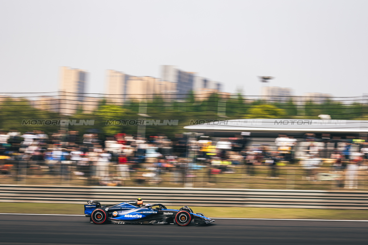 GP CINA, Logan Sargeant (USA) Williams Racing FW46.

20.04.2024. Formula 1 World Championship, Rd 5, Chinese Grand Prix, Shanghai, China, Sprint e Qualifiche Day.

- www.xpbimages.com, EMail: requests@xpbimages.com © Copyright: Bearne / XPB Images