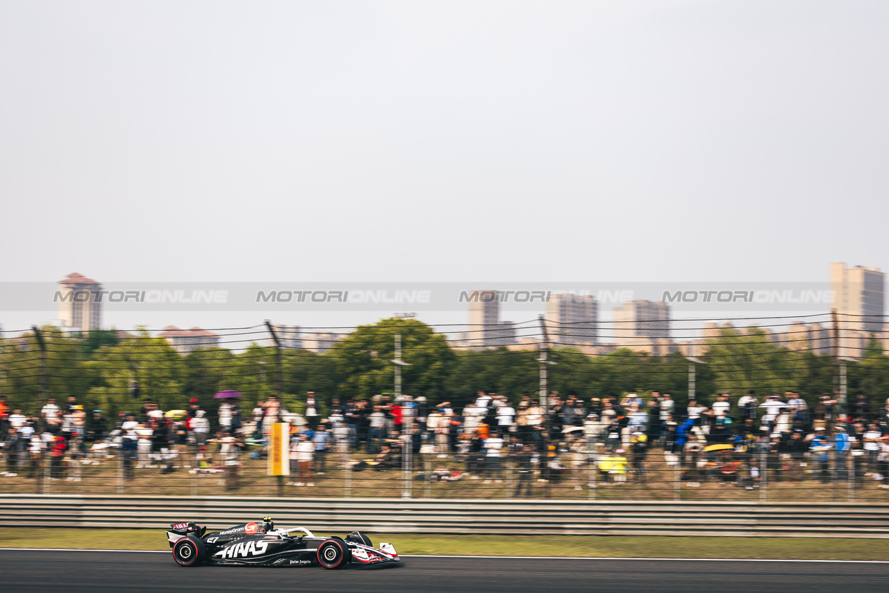 GP CINA, Nico Hulkenberg (GER) Haas VF-24.

20.04.2024. Formula 1 World Championship, Rd 5, Chinese Grand Prix, Shanghai, China, Sprint e Qualifiche Day.

- www.xpbimages.com, EMail: requests@xpbimages.com © Copyright: Bearne / XPB Images