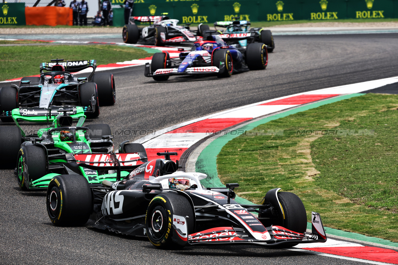 GP CINA, Kevin Magnussen (DEN) Haas VF-24.

20.04.2024. Formula 1 World Championship, Rd 5, Chinese Grand Prix, Shanghai, China, Sprint e Qualifiche Day.

- www.xpbimages.com, EMail: requests@xpbimages.com © Copyright: Bearne / XPB Images