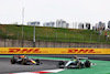 GP CINA, Lewis Hamilton (GBR) Mercedes AMG F1 W15 runs wide ahead of Max Verstappen (NLD) Red Bull Racing RB20.
20.04.2024. Formula 1 World Championship, Rd 5, Chinese Grand Prix, Shanghai, China, Sprint e Qualifiche Day.
 - www.xpbimages.com, EMail: requests@xpbimages.com © Copyright: Coates / XPB Images