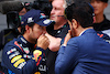 GP CINA, (L to R): Sergio Perez (MEX) Red Bull Racing with Mohammed Bin Sulayem (UAE) FIA President in qualifying parc ferme.
20.04.2024. Formula 1 World Championship, Rd 5, Chinese Grand Prix, Shanghai, China, Sprint e Qualifiche Day.
- www.xpbimages.com, EMail: requests@xpbimages.com © Copyright: Batchelor / XPB Images