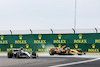 GP CINA, Lewis Hamilton (GBR) Mercedes AMG F1 W15 e Lando Norris (GBR) McLaren MCL38 at the partenza of Sprint.
20.04.2024. Formula 1 World Championship, Rd 5, Chinese Grand Prix, Shanghai, China, Sprint e Qualifiche Day.
- www.xpbimages.com, EMail: requests@xpbimages.com © Copyright: Bearne / XPB Images