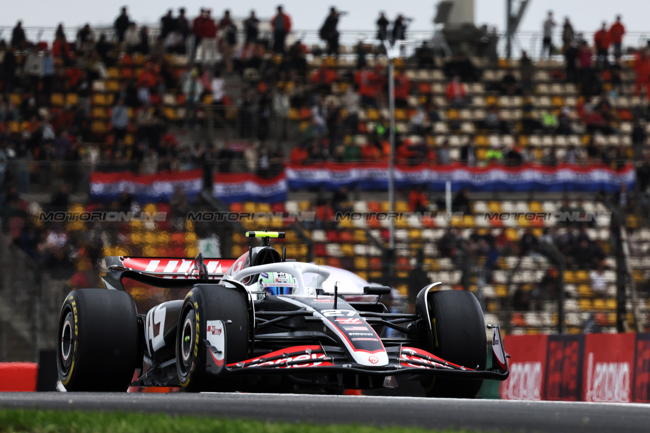 GP CINA, Nico Hulkenberg (GER) Haas VF-24.

19.04.2024. Formula 1 World Championship, Rd 5, Chinese Grand Prix, Shanghai, China, Sprint Qualifiche Day.

- www.xpbimages.com, EMail: requests@xpbimages.com © Copyright: Bearne / XPB Images