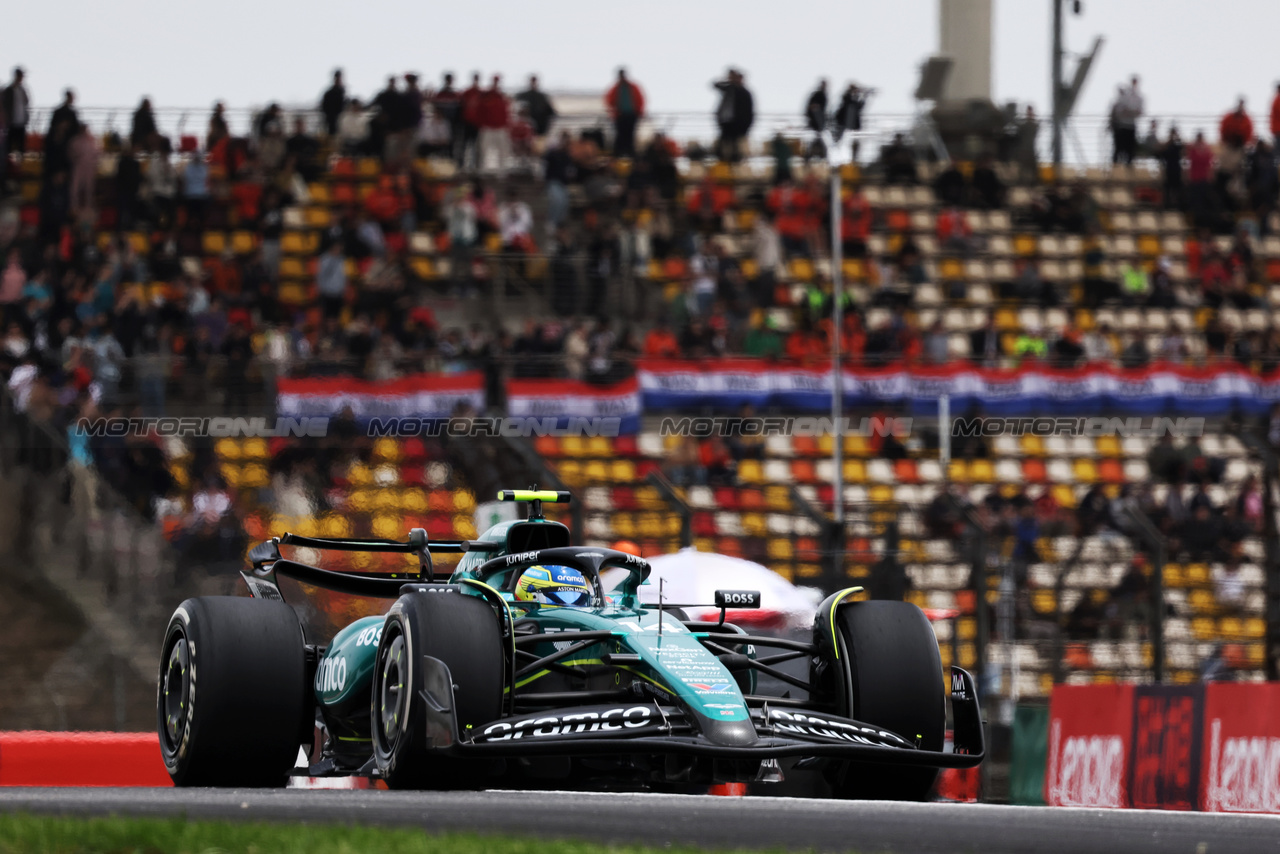 GP CINA, Fernando Alonso (ESP) Aston Martin F1 Team AMR24.

19.04.2024. Formula 1 World Championship, Rd 5, Chinese Grand Prix, Shanghai, China, Sprint Qualifiche Day.

- www.xpbimages.com, EMail: requests@xpbimages.com © Copyright: Bearne / XPB Images