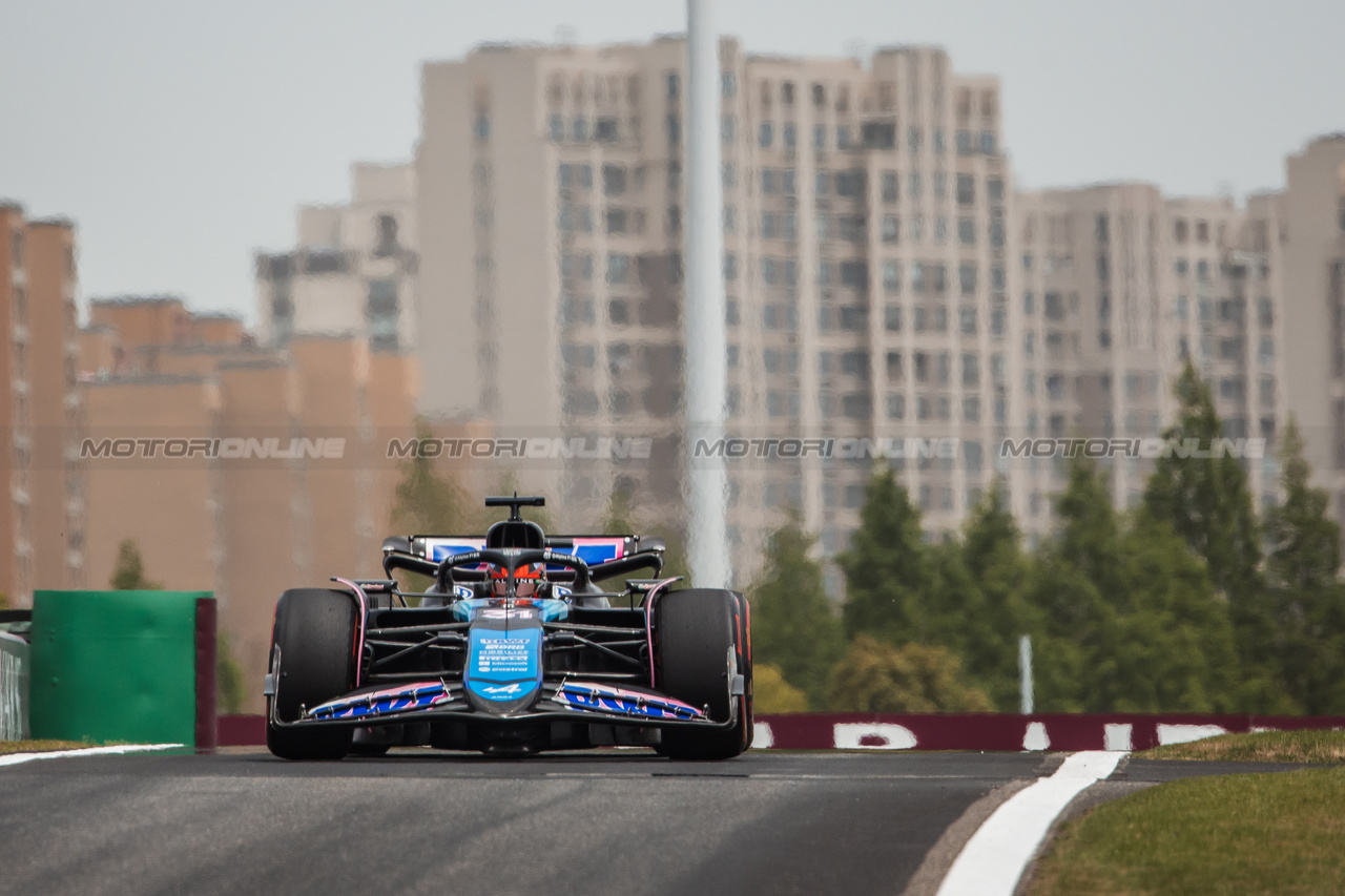 GP CINA, Esteban Ocon (FRA) Alpine F1 Team A524.

19.04.2024. Formula 1 World Championship, Rd 5, Chinese Grand Prix, Shanghai, China, Sprint Qualifiche Day.

- www.xpbimages.com, EMail: requests@xpbimages.com © Copyright: Bearne / XPB Images